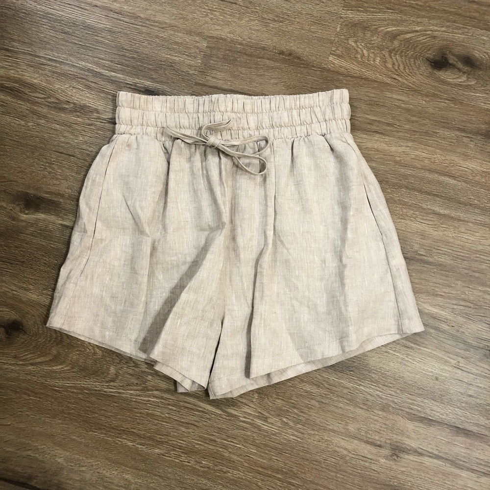 Women's Elastic-Waist Drawstring Linen-Blend Shorts in Light Beige